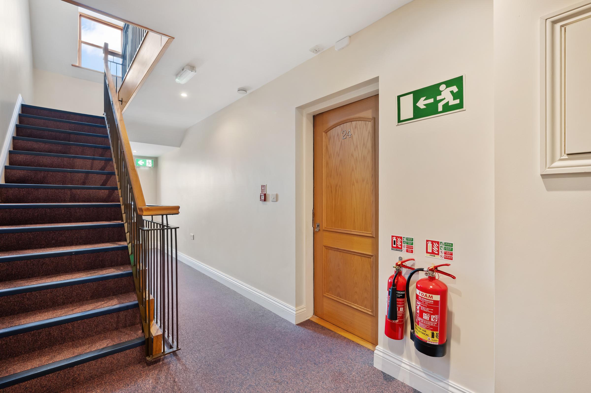 06.18 Apartment 24, Estuary Court, Rochestown Road, Cork Stokes H Pix Web 01