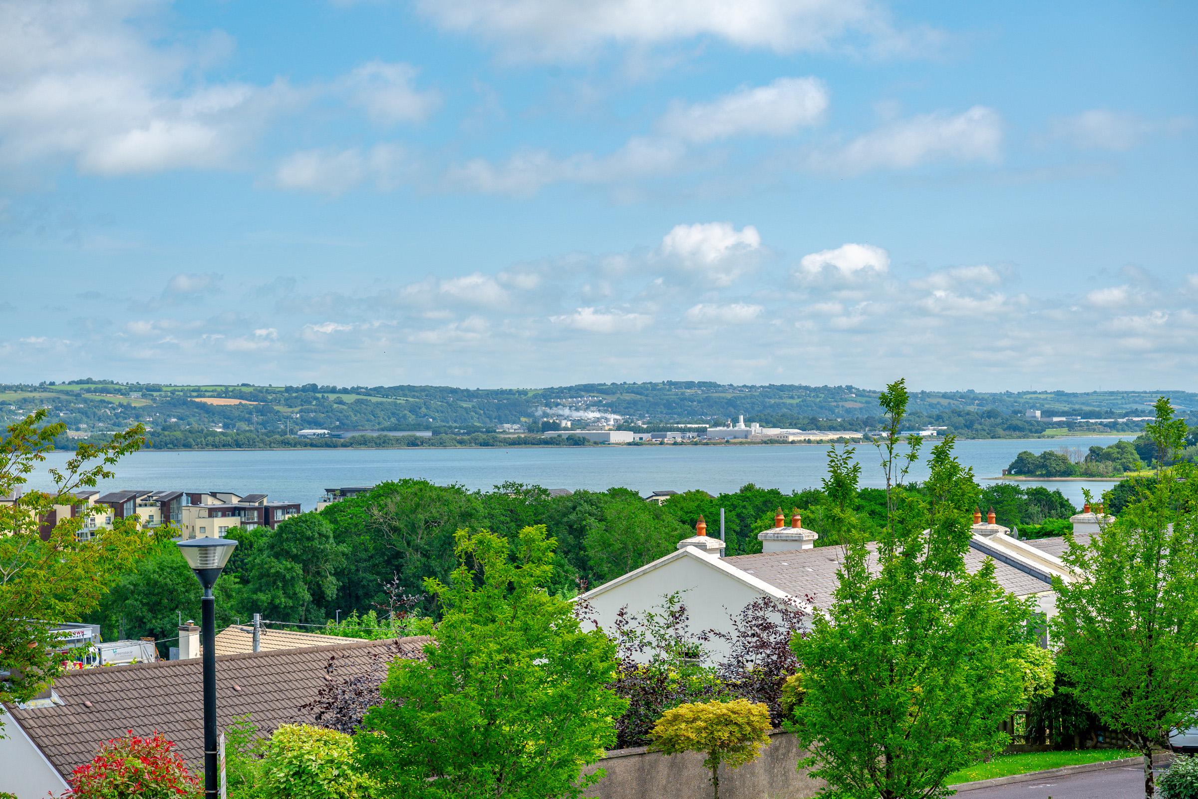 06.18 Apartment 24, Estuary Court, Rochestown Road, Cork Stokes H Pix Web 23