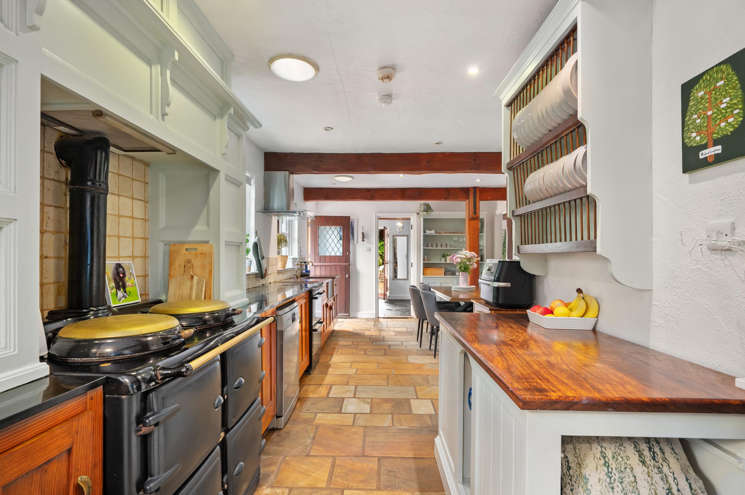 06.24 Bramble Lodge, Brookwood, Frenchfurze, Carrigaline Stokes H Pix Web 07 Copy