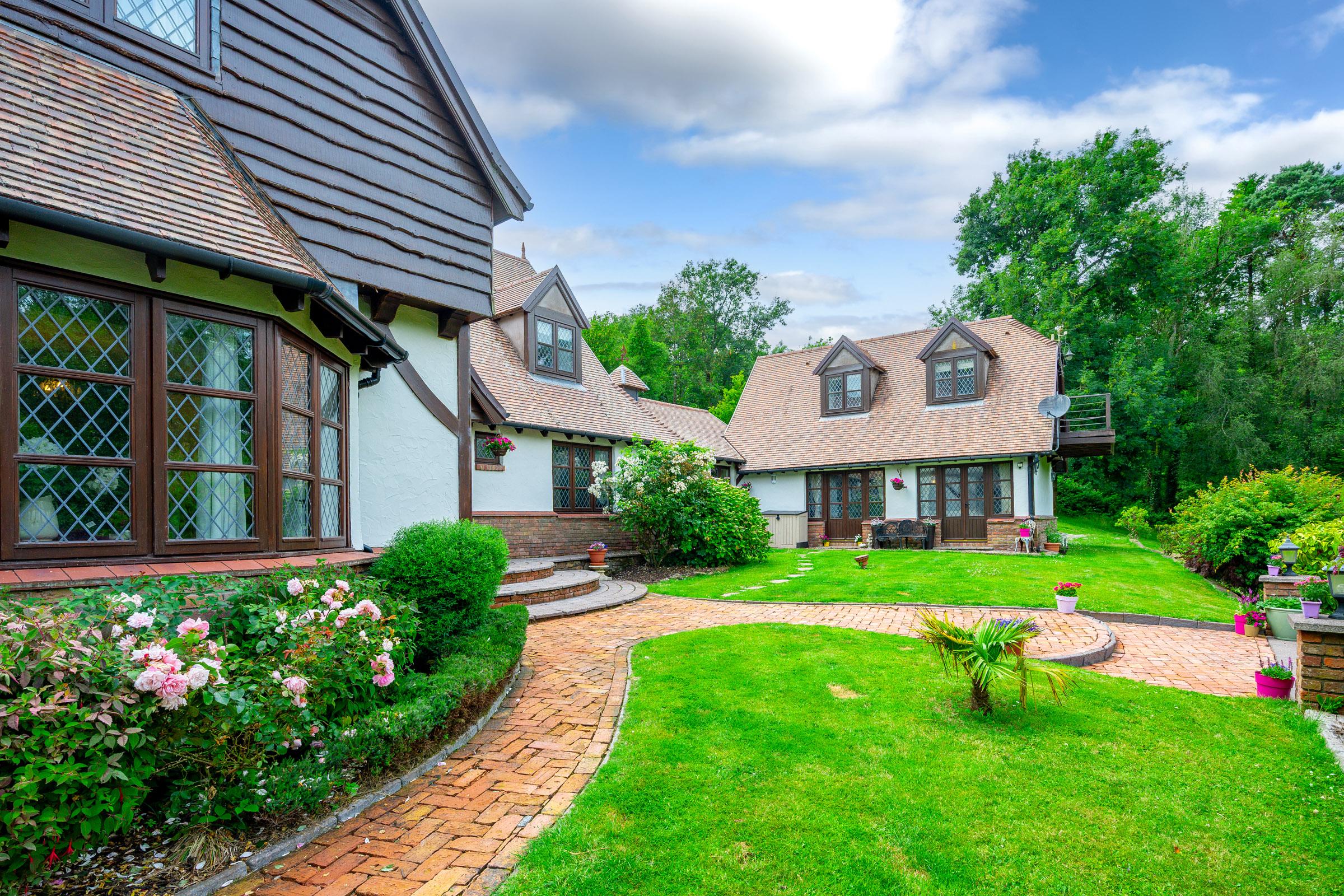 06.24 Bramble Lodge, Brookwood, Frenchfurze, Carrigaline Stokes H Pix Web 60