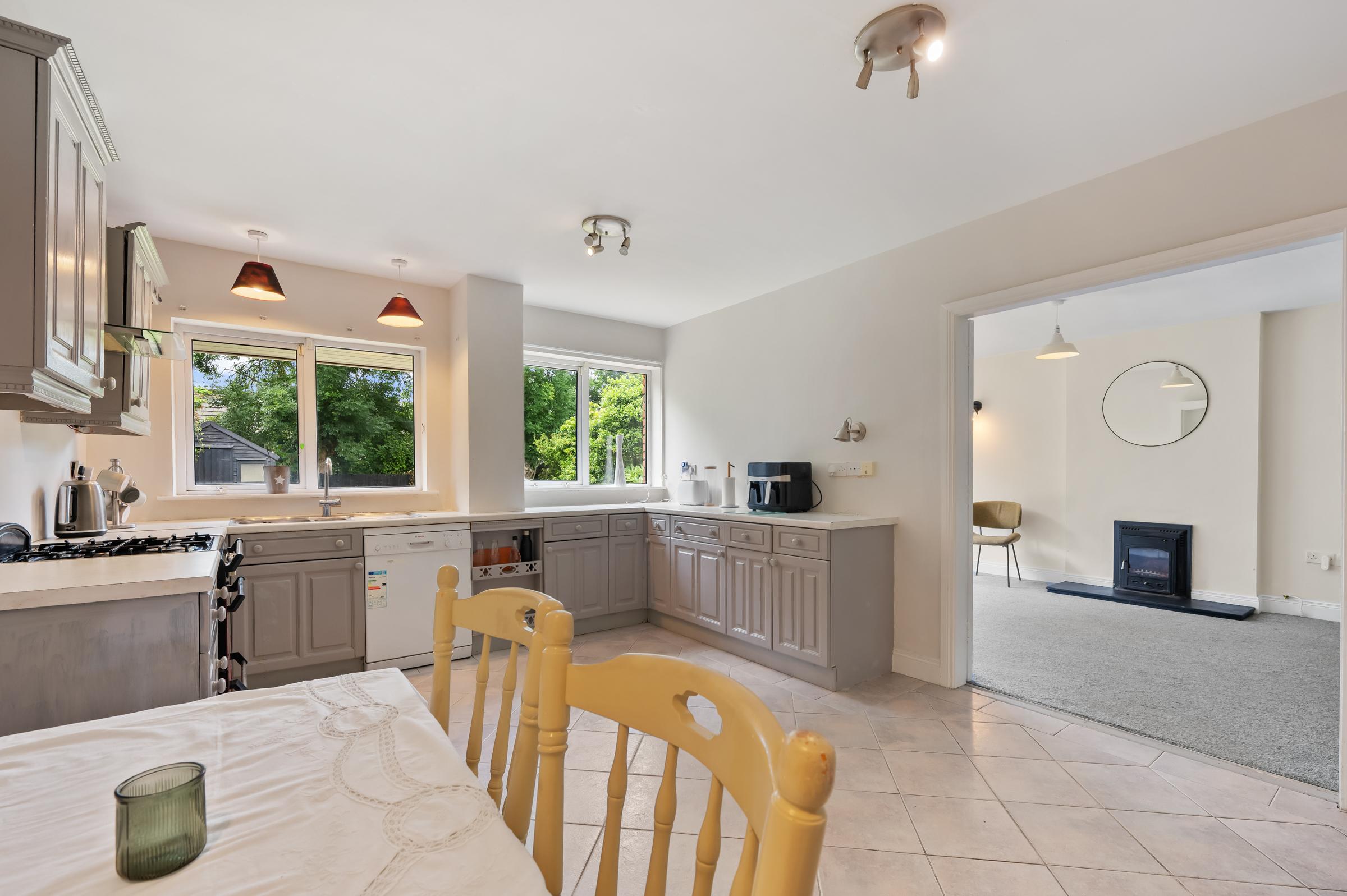 07.01 15 Tirol Avenue, The Paddocks, Maryborough Hill, Douglas, Cork Stokes H Pix Web 10