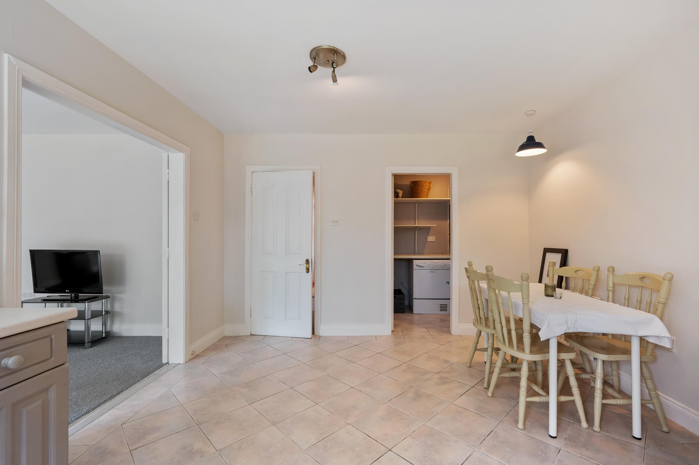 07.01 15 Tirol Avenue, The Paddocks, Maryborough Hill, Douglas, Cork Stokes H Pix Web 11