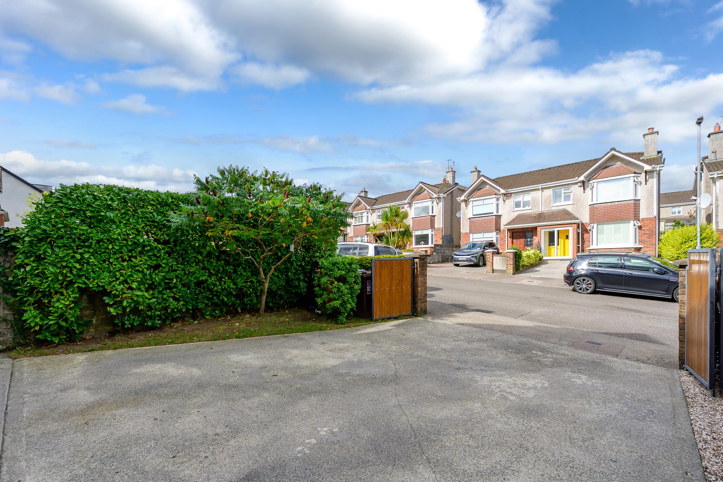 08.29 21 Bellevue Heights, Frankfield, Cork City, Co. Cork Stokes H Pix Web 28