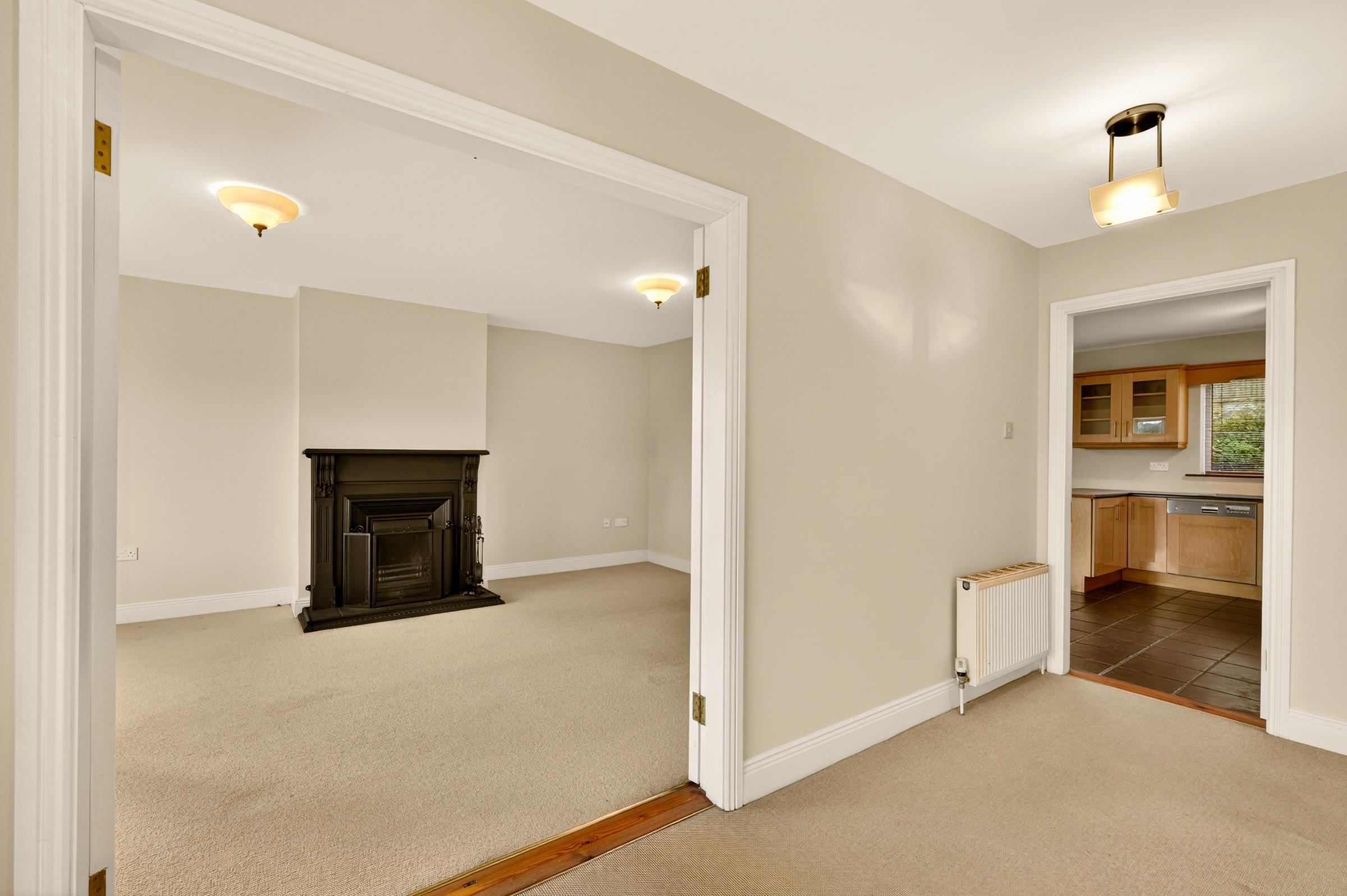 01.09 9 Abbotswood Avenue, Monastery Road, Rochestown, Cork Stokes H Pix Web 02