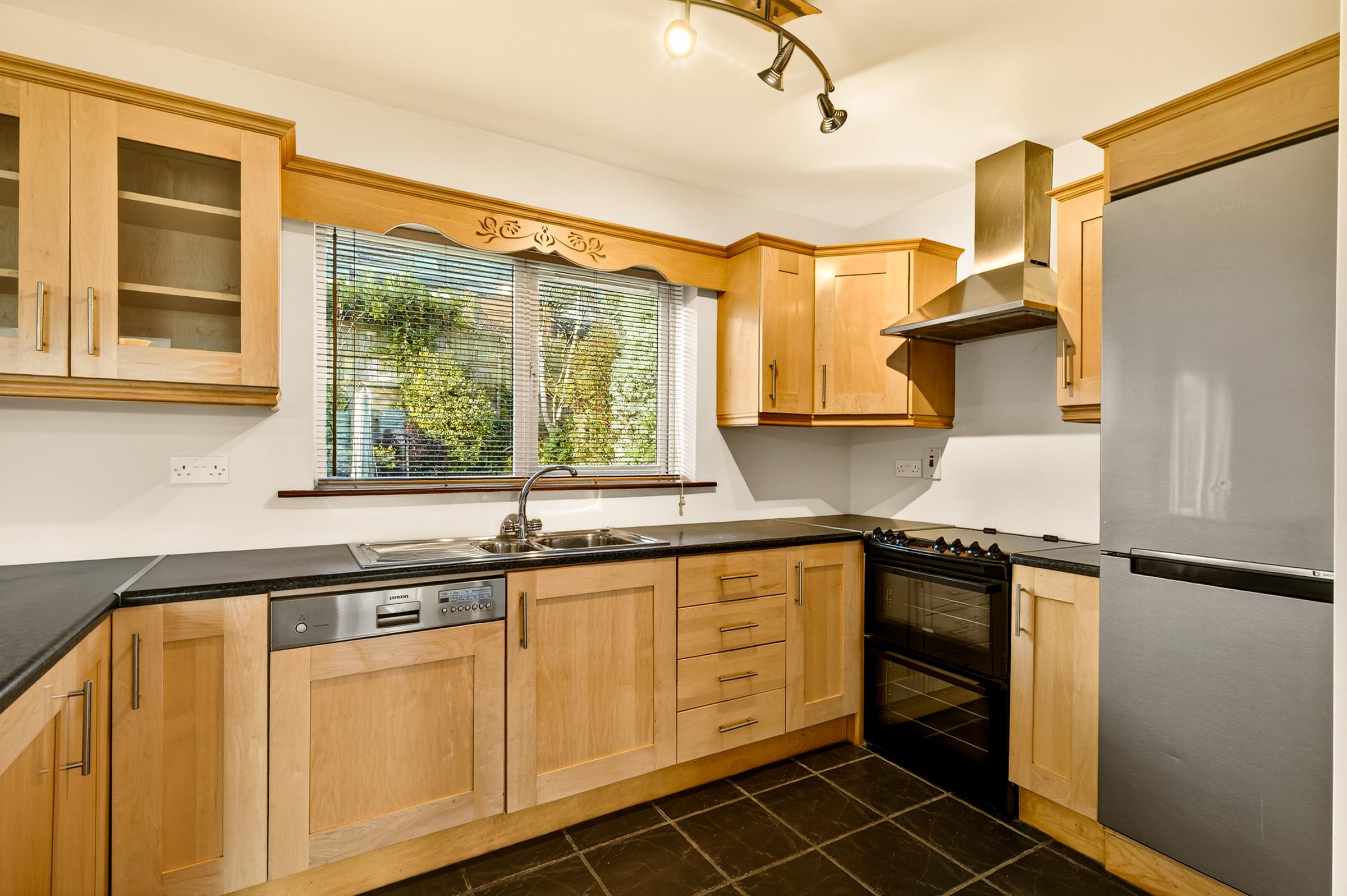 01.09 9 Abbotswood Avenue, Monastery Road, Rochestown, Cork Stokes H Pix Web 09