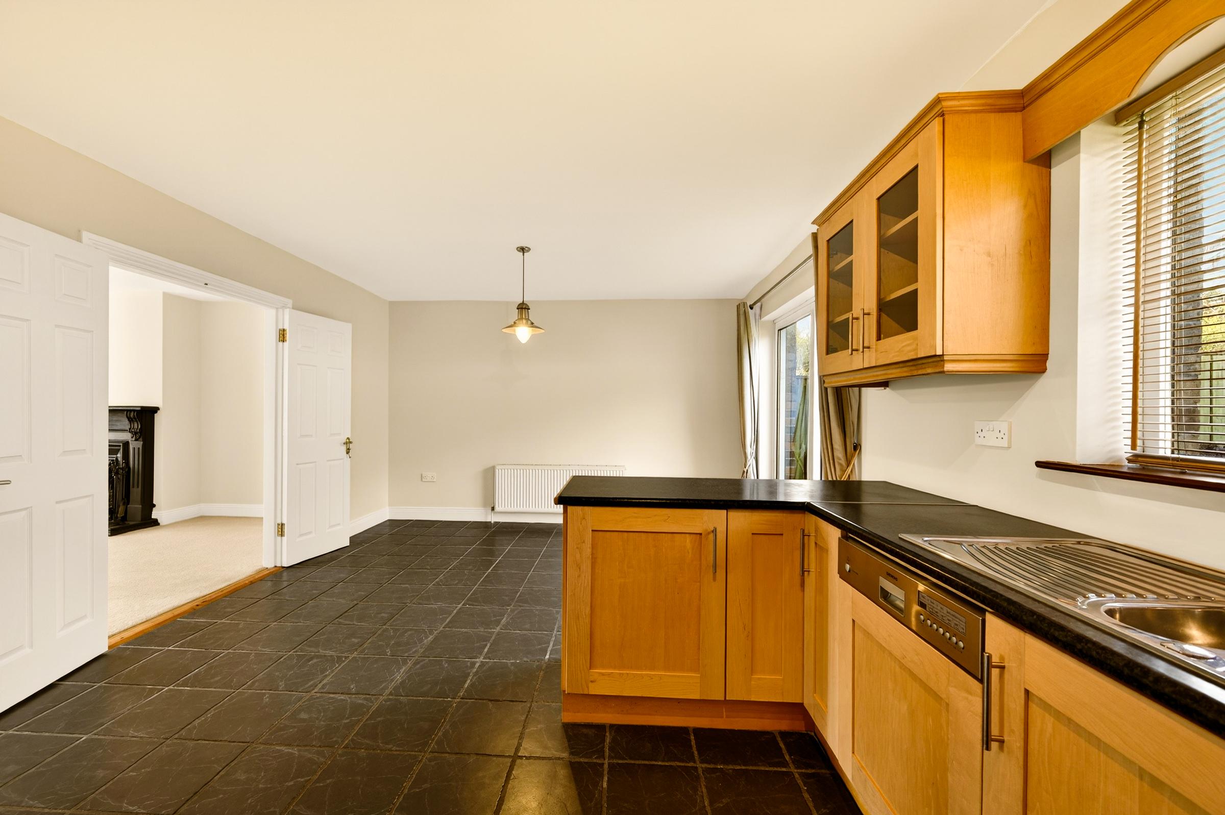 01.09 9 Abbotswood Avenue, Monastery Road, Rochestown, Cork Stokes H Pix Web 11