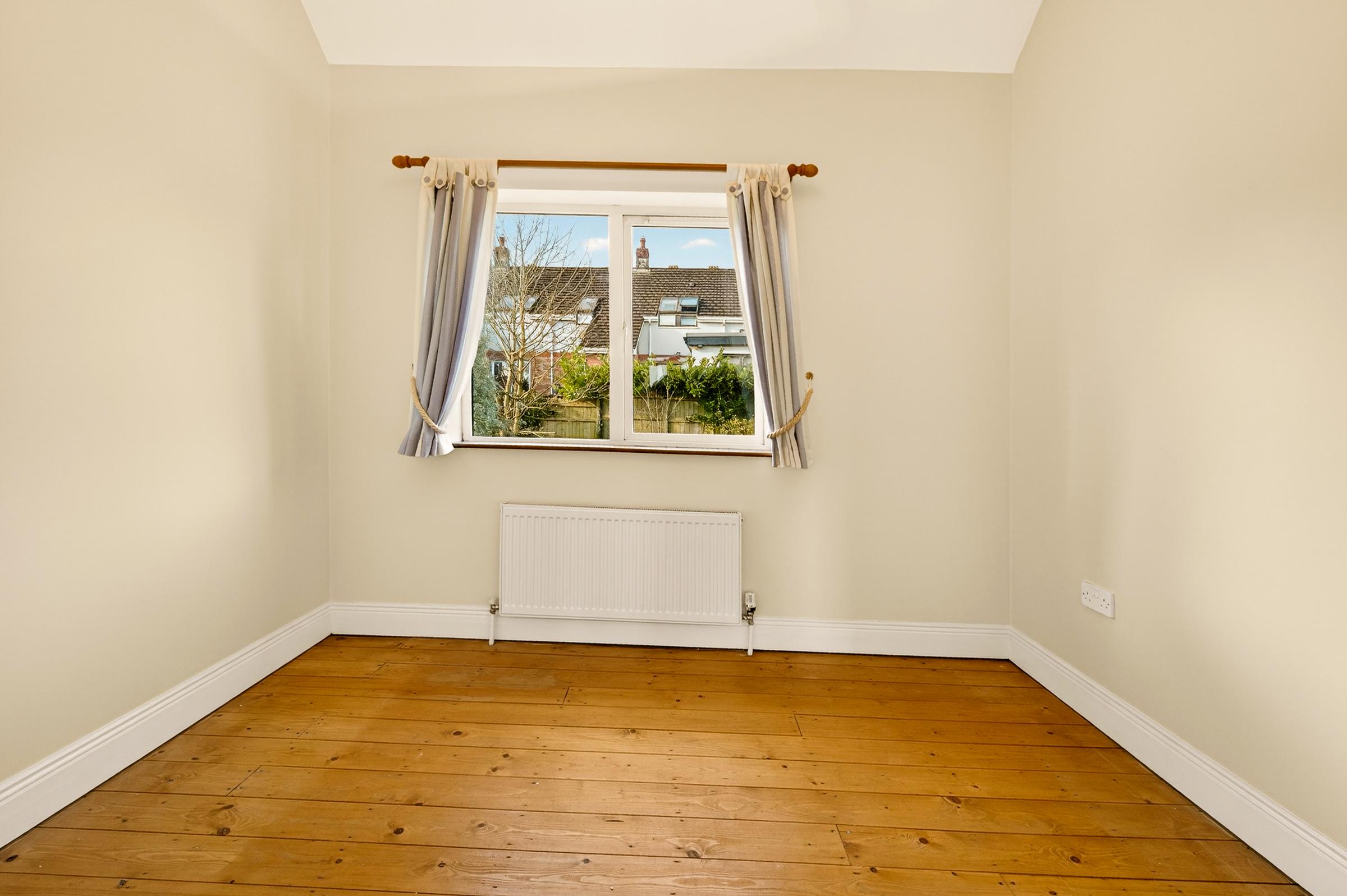 01.09 9 Abbotswood Avenue, Monastery Road, Rochestown, Cork Stokes H Pix Web 18