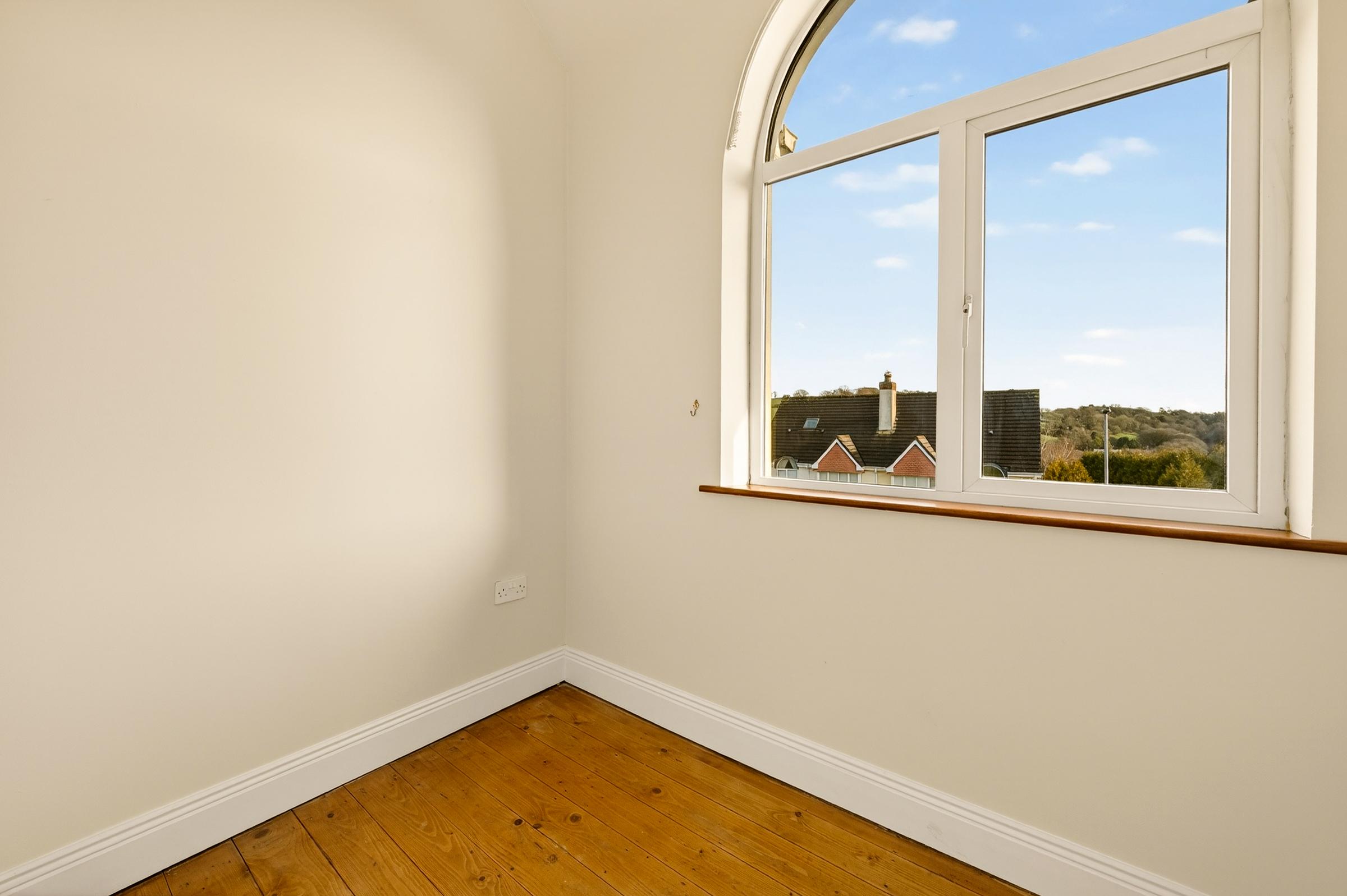 01.09 9 Abbotswood Avenue, Monastery Road, Rochestown, Cork Stokes H Pix Web 22