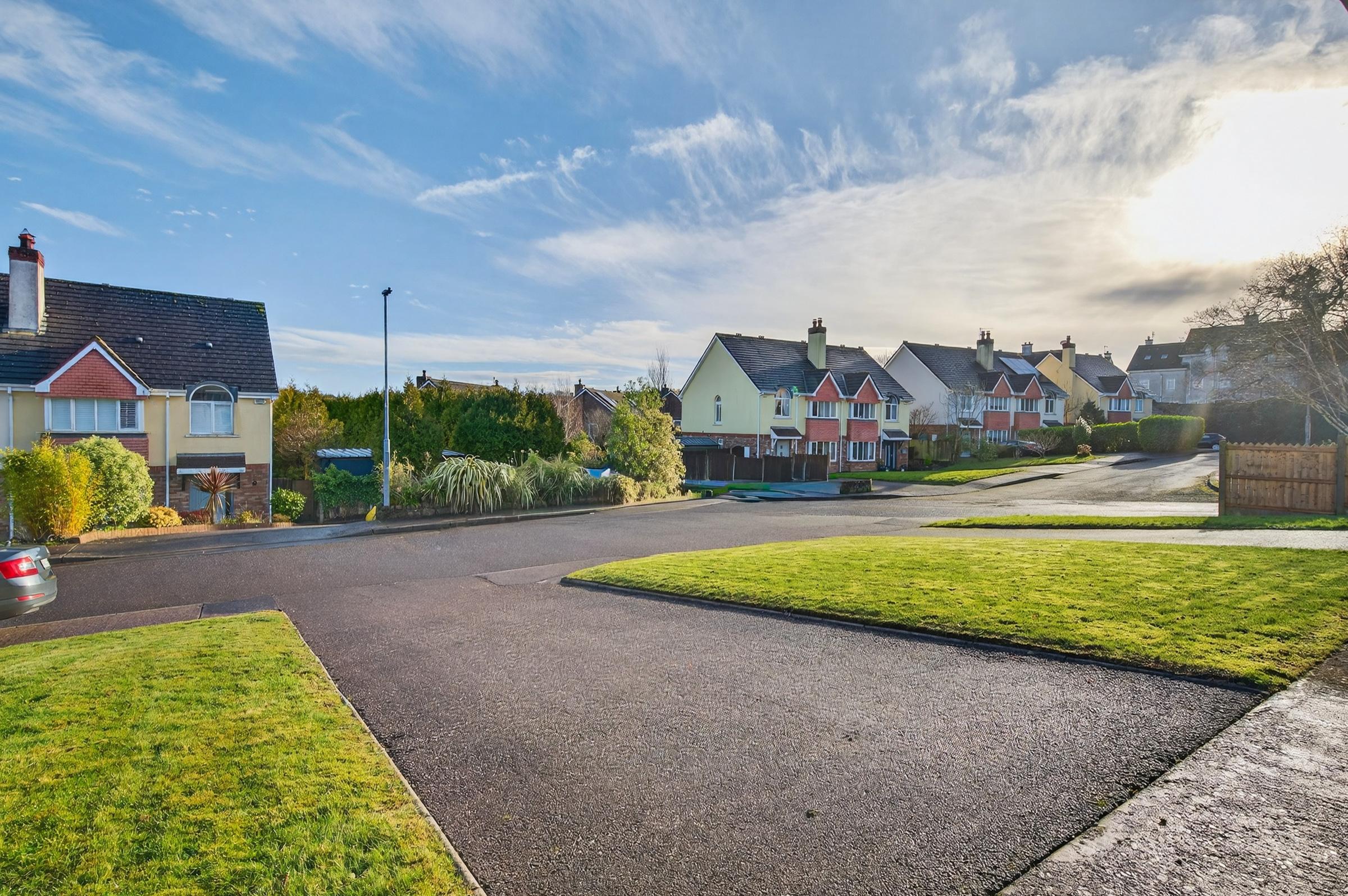 01.09 9 Abbotswood Avenue, Monastery Road, Rochestown, Cork Stokes H Pix Web 27