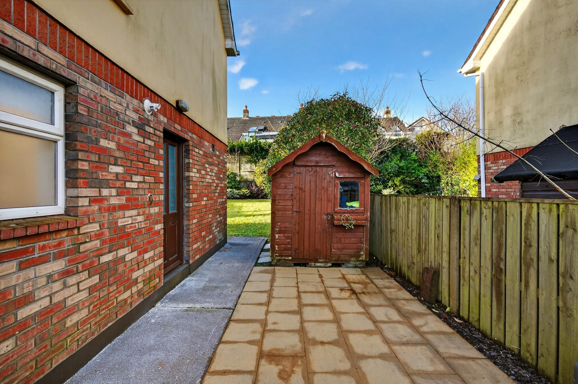 01.09 9 Abbotswood Avenue, Monastery Road, Rochestown, Cork Stokes H Pix Web 29