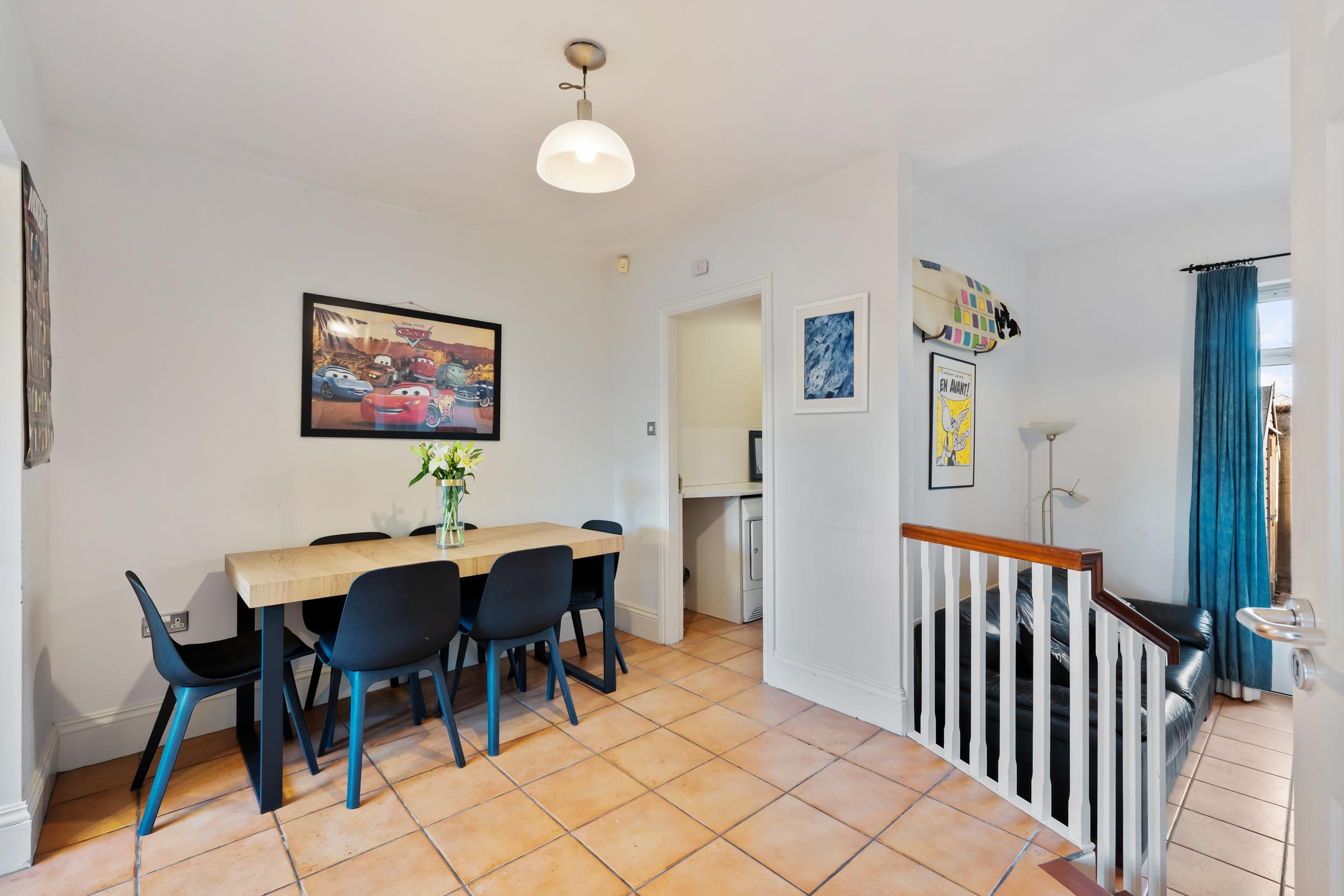 11.25 16 Douglas Close, Douglas, Cork City Stokes H Pix Web 03