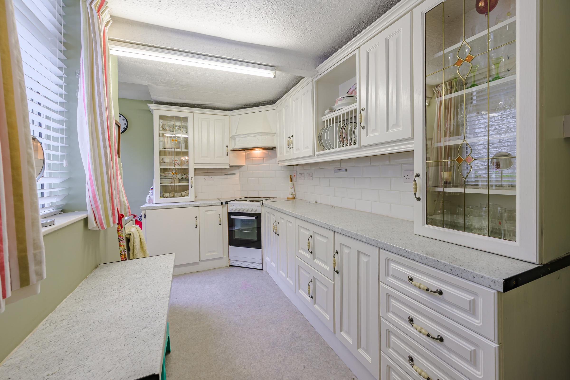 02.24 80 Gerald Griffin St. Blackpool, Stokes H Pix Web 17