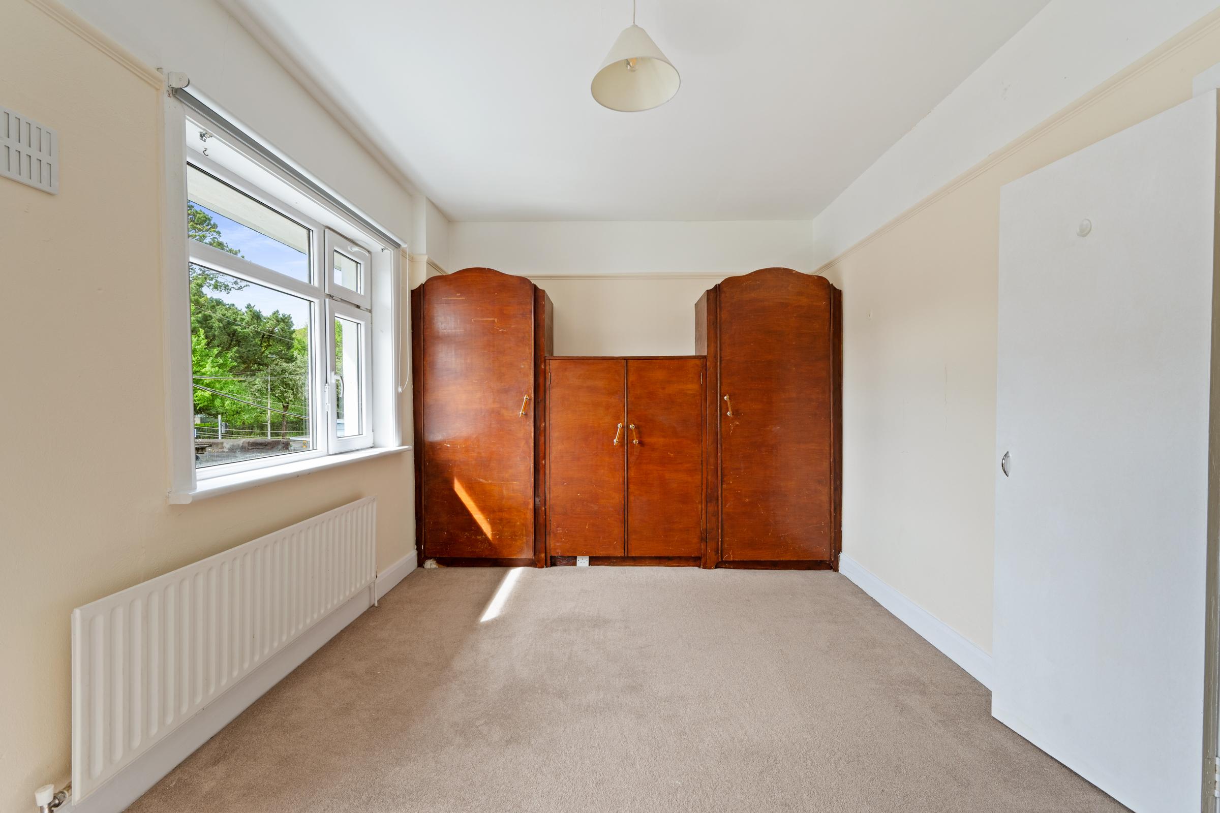 05.13 Santa Cruz, 1 Roserie Gardens, Western Road, Cork Stokes H Pix Web 32