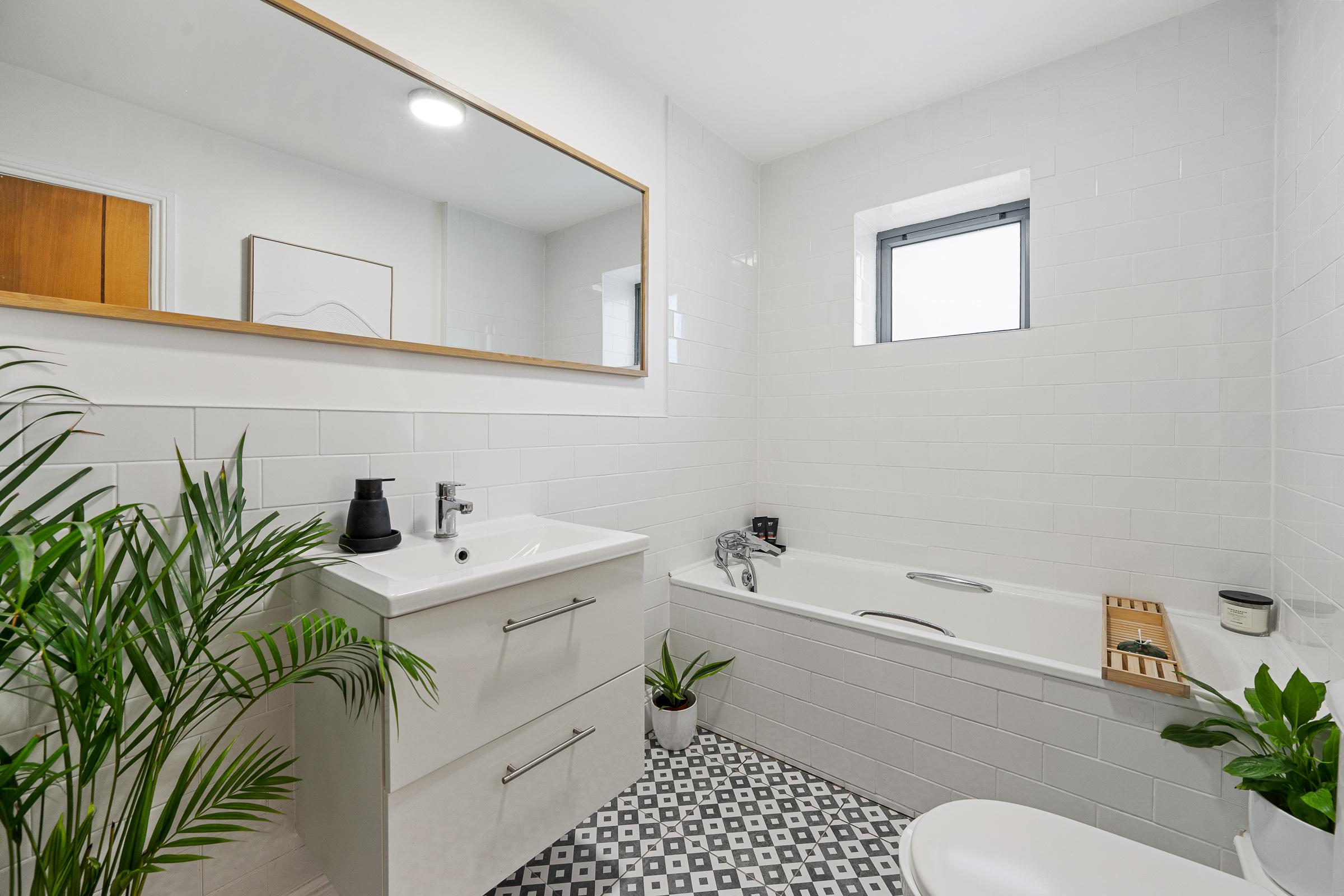08.12 Apartment 70, Sonata, Harty's Quay, Rochestown Road, Cork Stokes H Pix Web 02