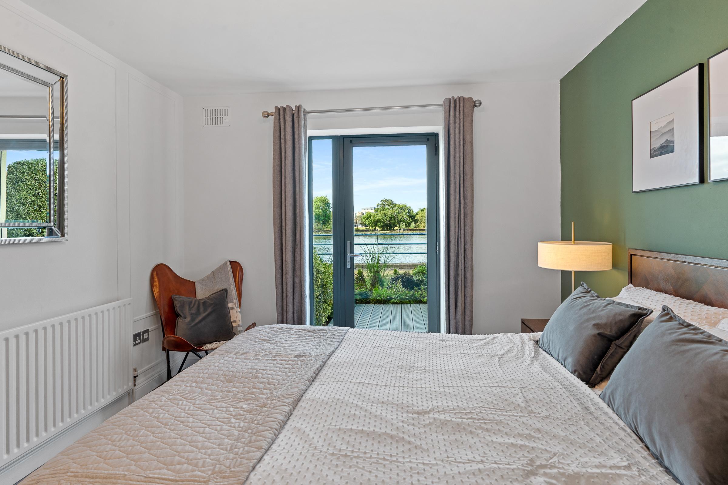 08.12 Apartment 70, Sonata, Harty's Quay, Rochestown Road, Cork Stokes H Pix Web 06