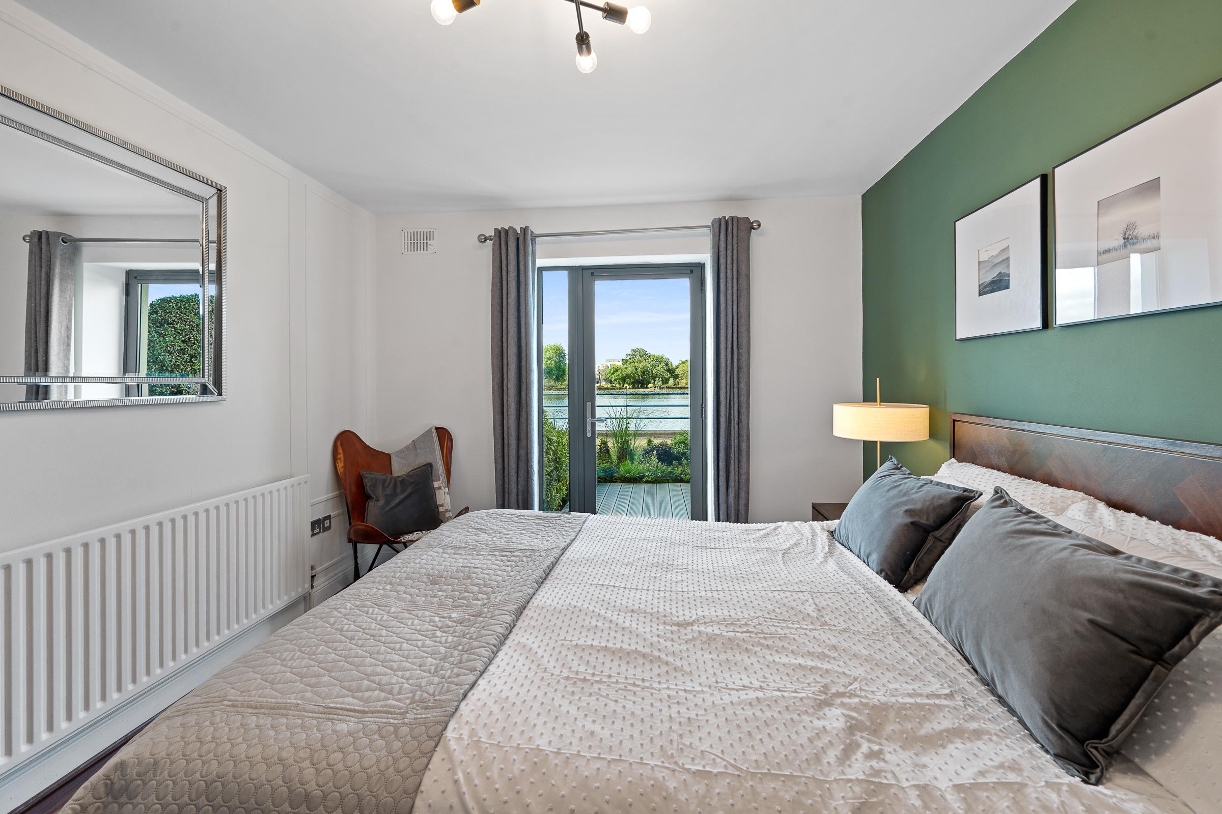 08.12 Apartment 70, Sonata, Harty's Quay, Rochestown Road, Cork Stokes H Pix Web 07