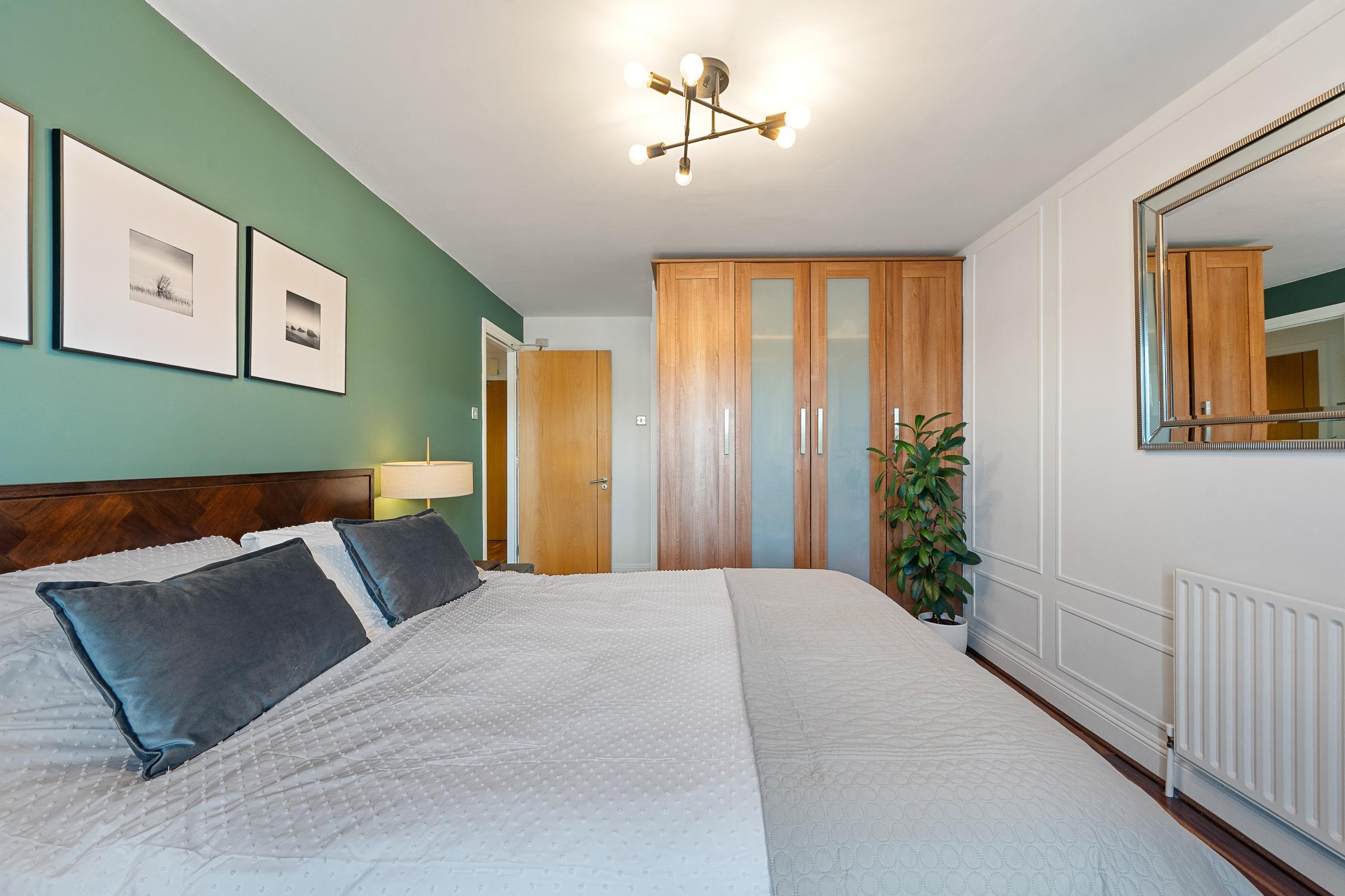08.12 Apartment 70, Sonata, Harty's Quay, Rochestown Road, Cork Stokes H Pix Web 08