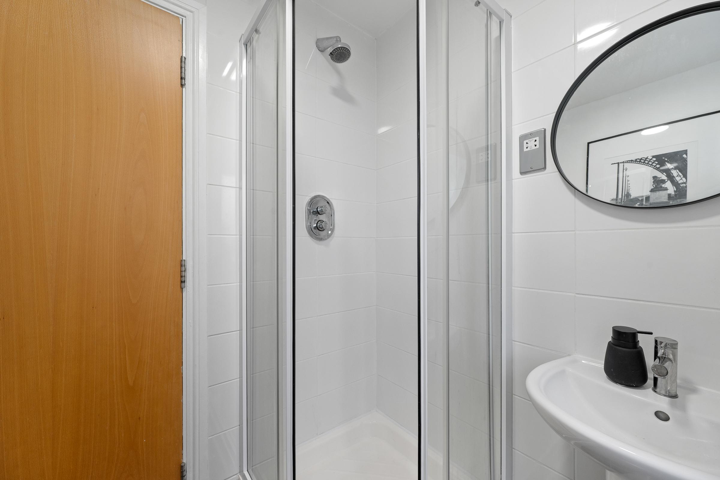 08.12 Apartment 70, Sonata, Harty's Quay, Rochestown Road, Cork Stokes H Pix Web 11