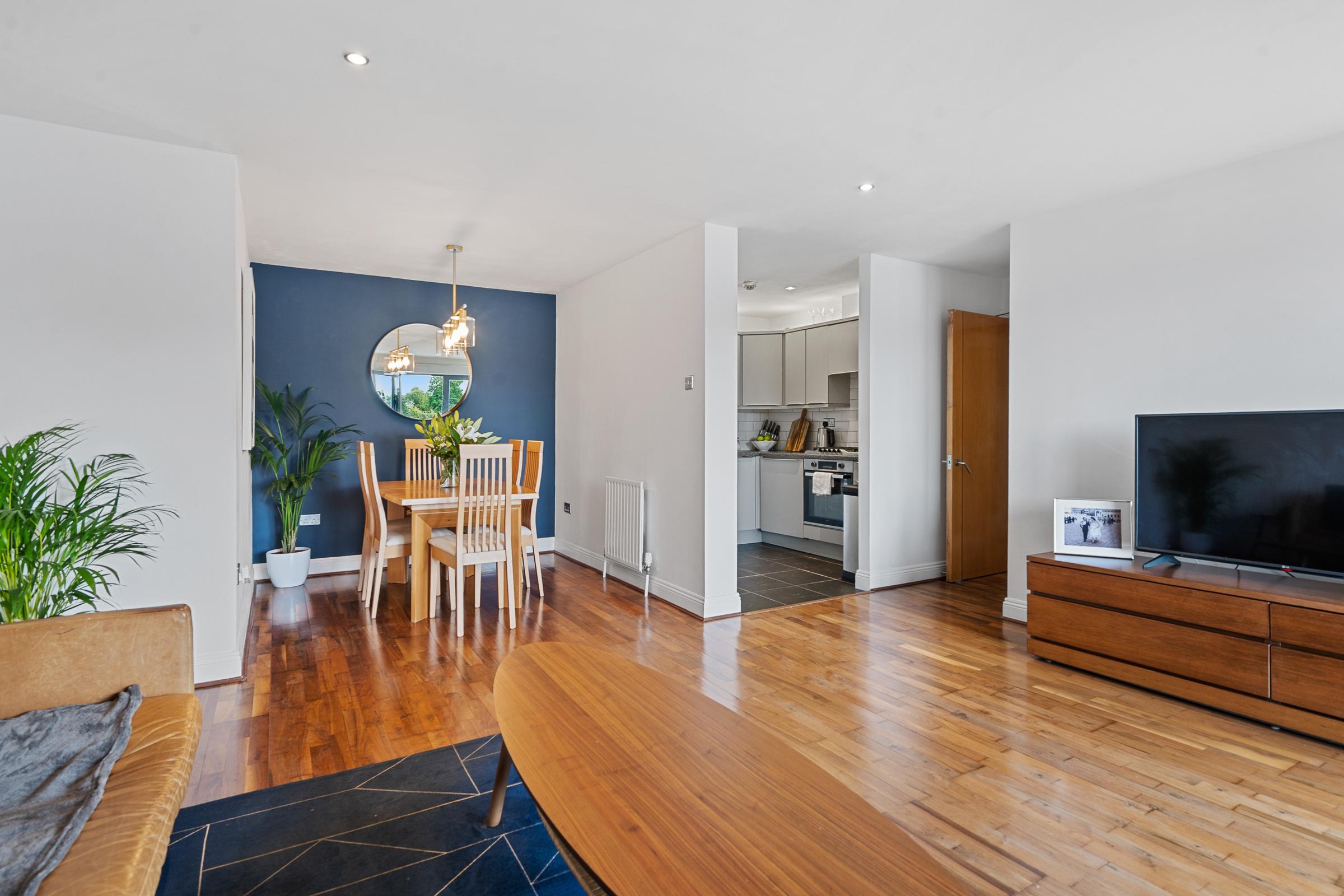 08.12 Apartment 70, Sonata, Harty's Quay, Rochestown Road, Cork Stokes H Pix Web 16