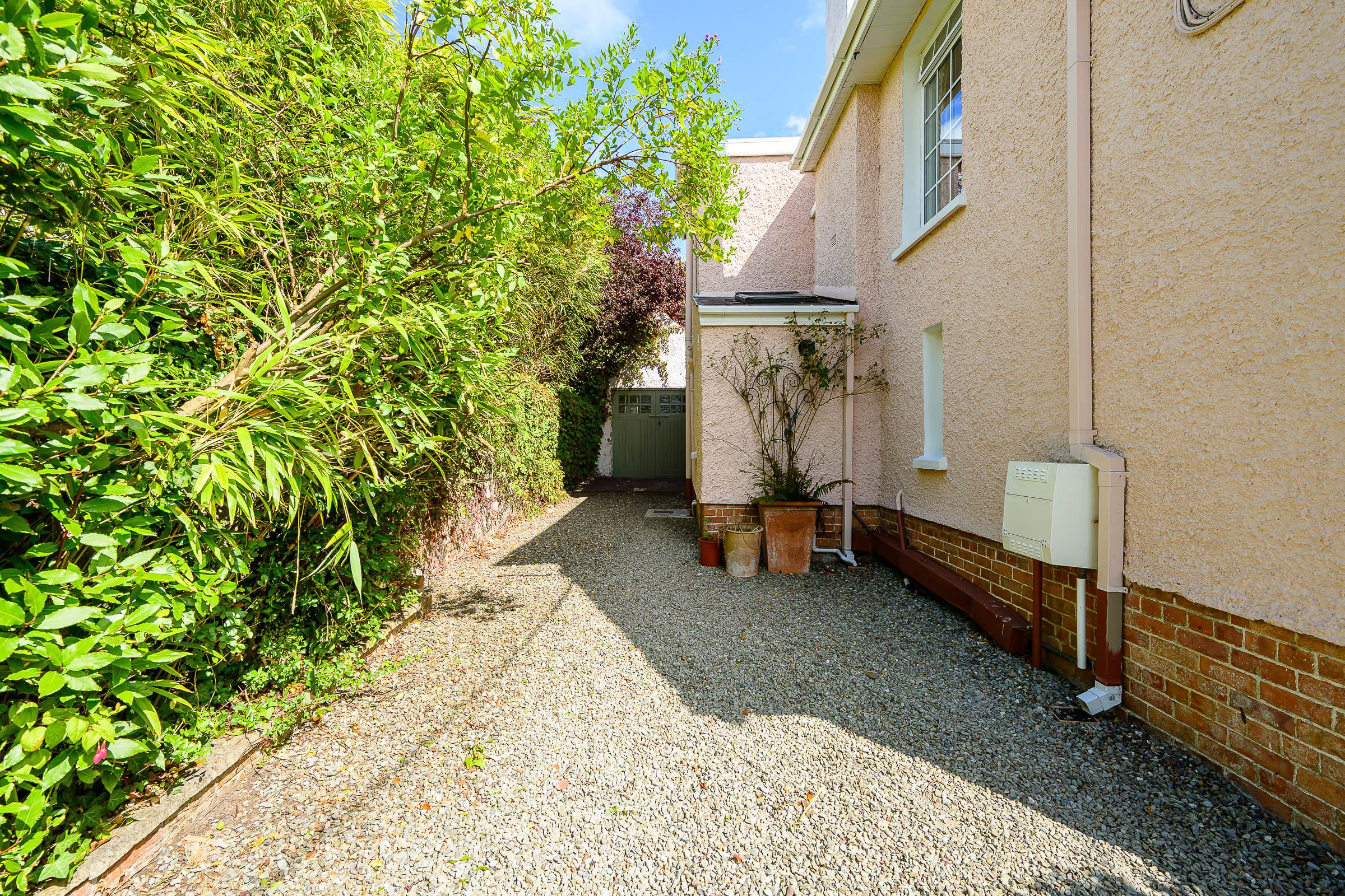 08.21 The Elms, 30 The Crescent, Beaumont, Blackrock , Cork Stokes H Pix Web 03