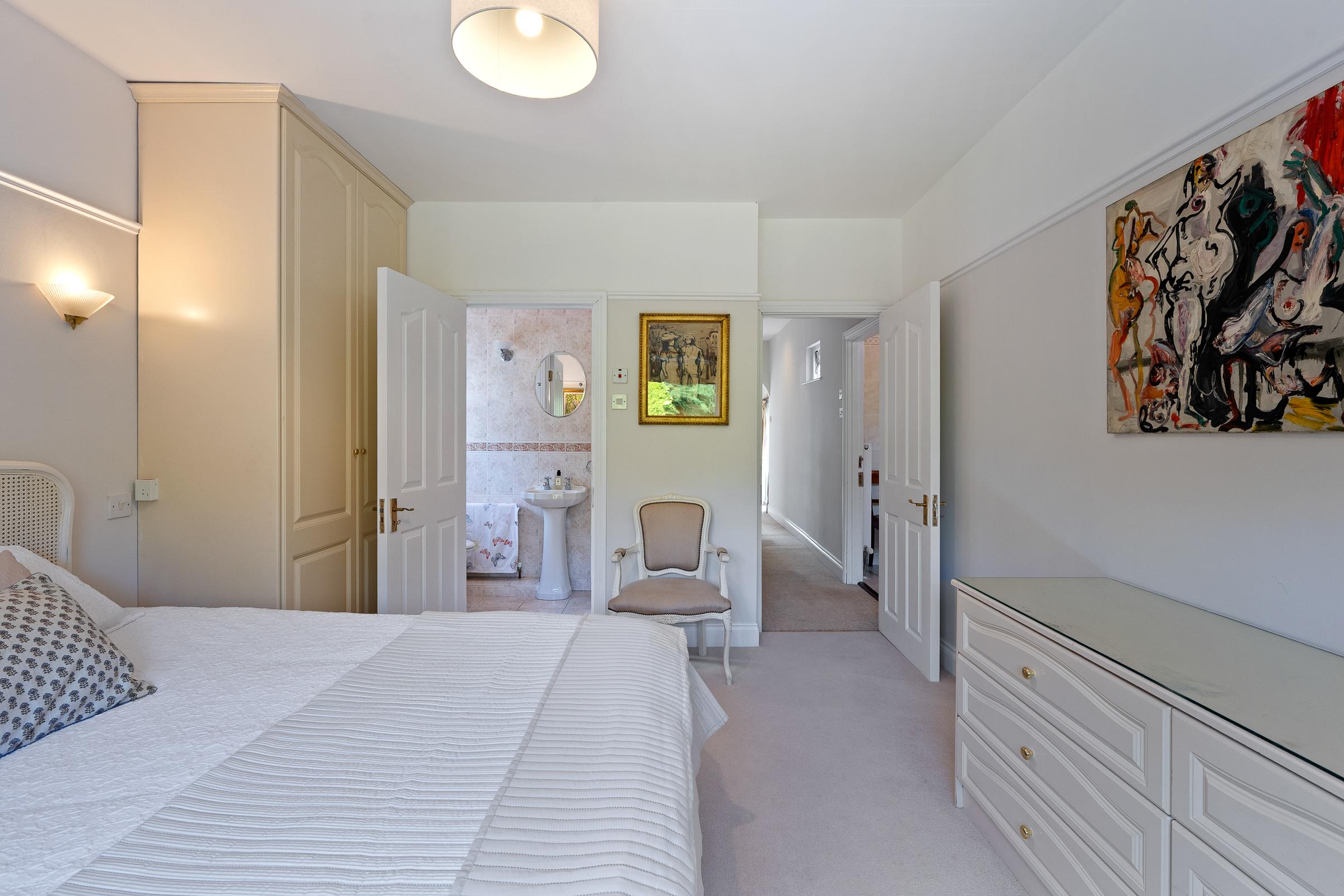 08.21 The Elms, 30 The Crescent, Beaumont, Blackrock , Cork Stokes H Pix Web 62